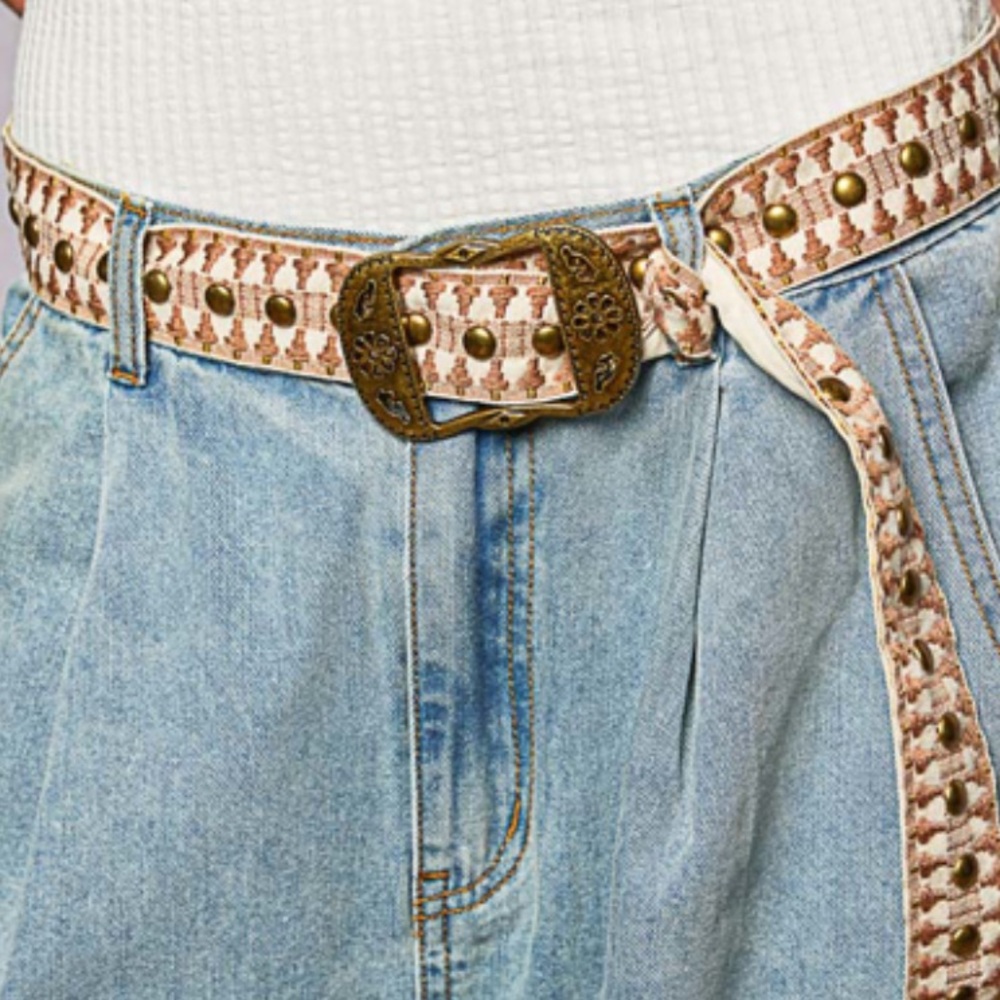 POL Cocoa Belt with Gold Stud Accents - Picture 2 of 2